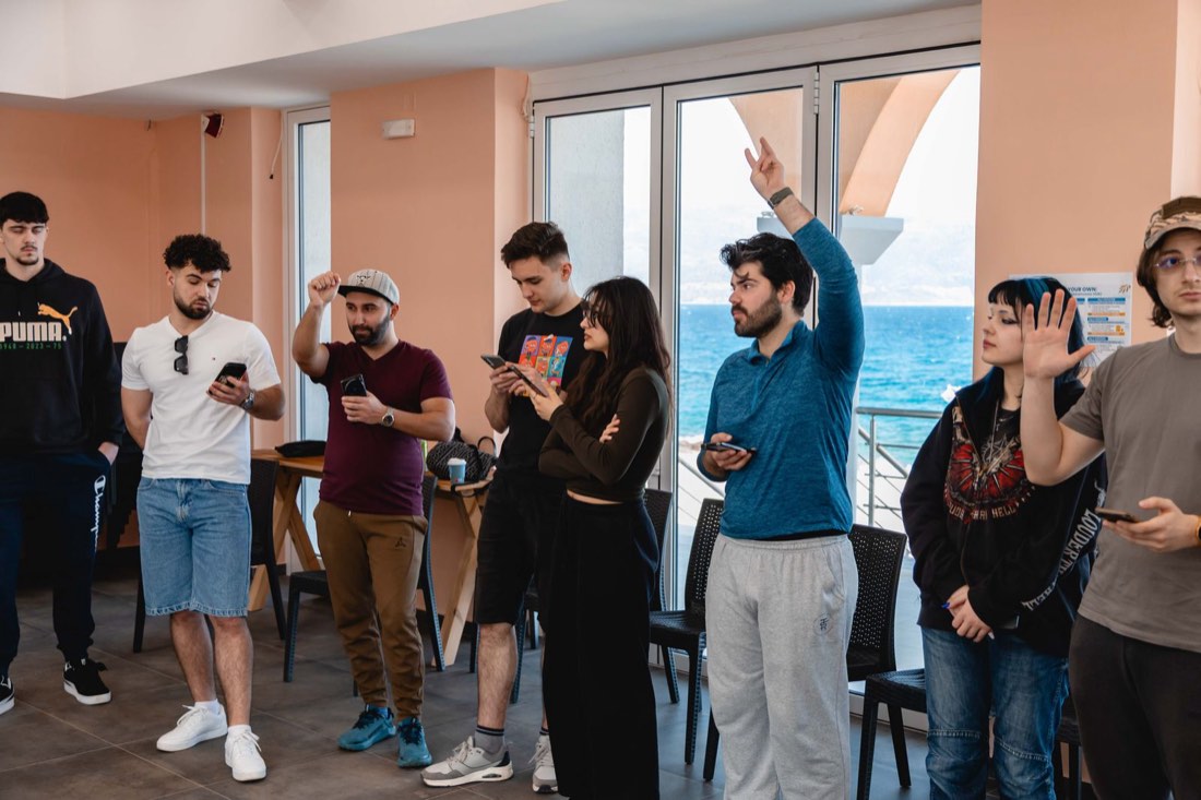 Group activity in the seminar room with sea view