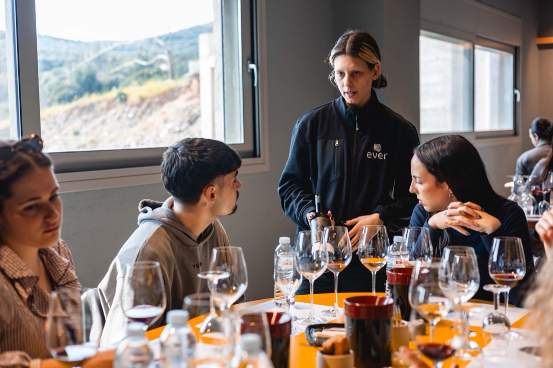 Winery visit and wine tasting at the Tsimbidi Estate (photo 1 of 14)